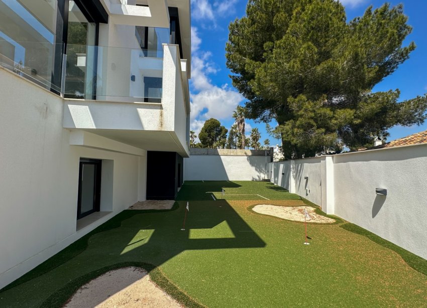 Resale - Villa - Orihuela Costa - Villamartín