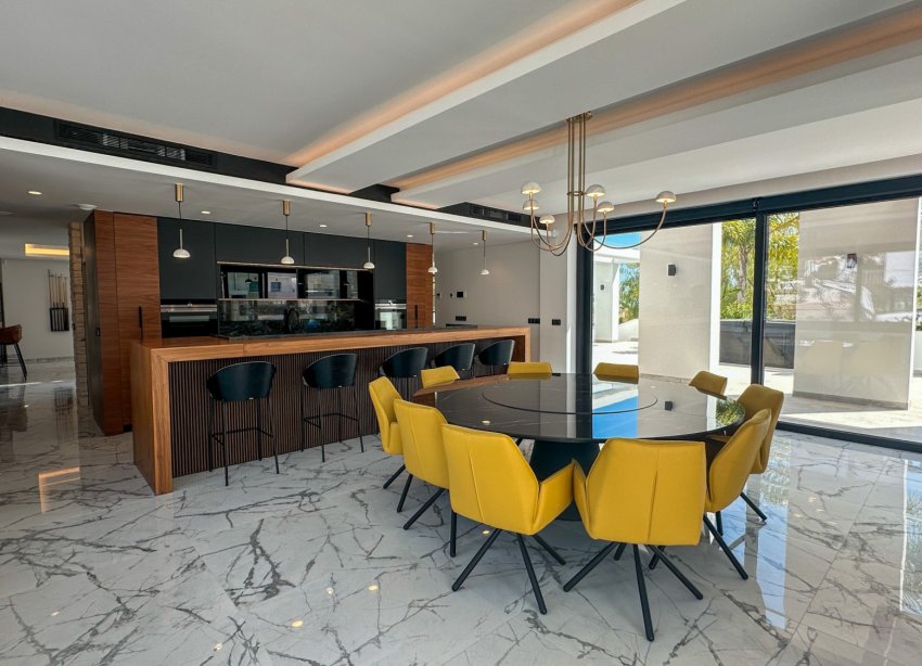Resale - Villa - Orihuela Costa - Villamartín