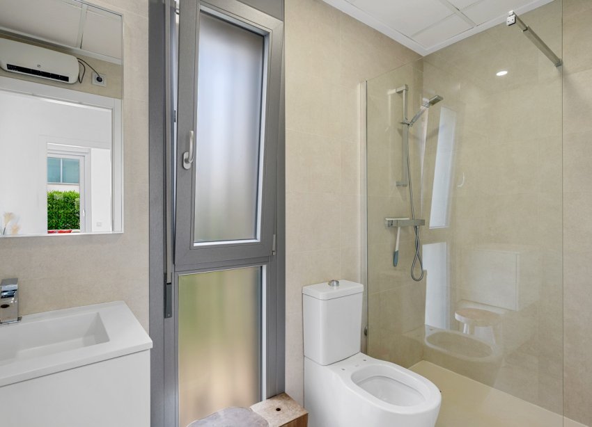 Resale - Villa - Orihuela Costa - Vistabella Golf