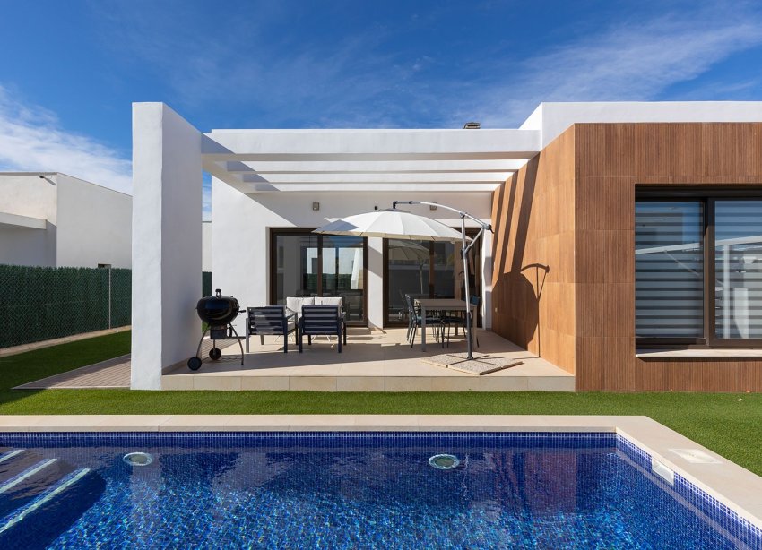 Resale - Villa - Orihuela Costa - Vistabella Golf