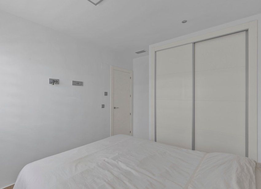 Resale - Villa - Orihuela Costa - Vistabella Golf