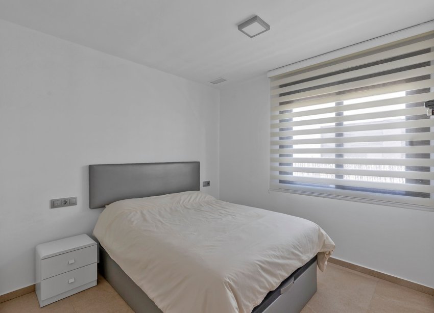 Resale - Villa - Orihuela Costa - Vistabella Golf