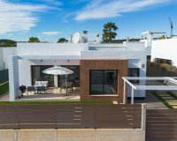 Resale - Villa - Orihuela Costa - Vistabella Golf