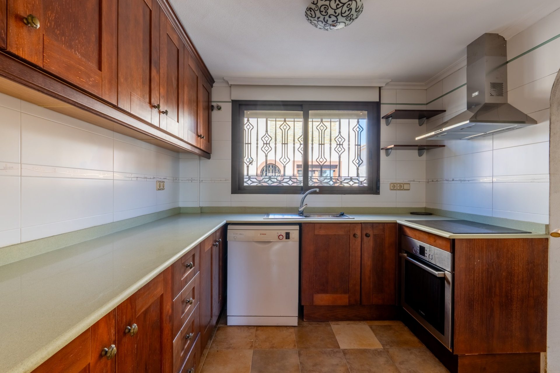 Resale - Villa - Orihuela Costa