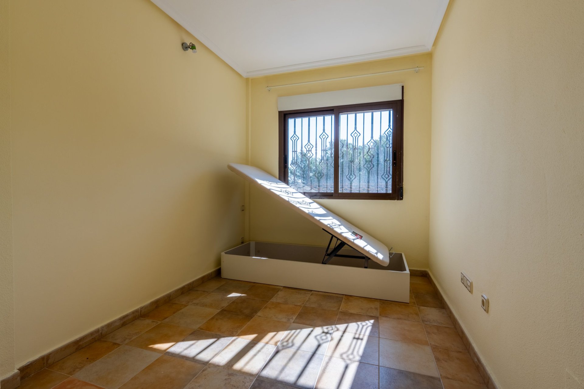 Resale - Villa - Orihuela Costa