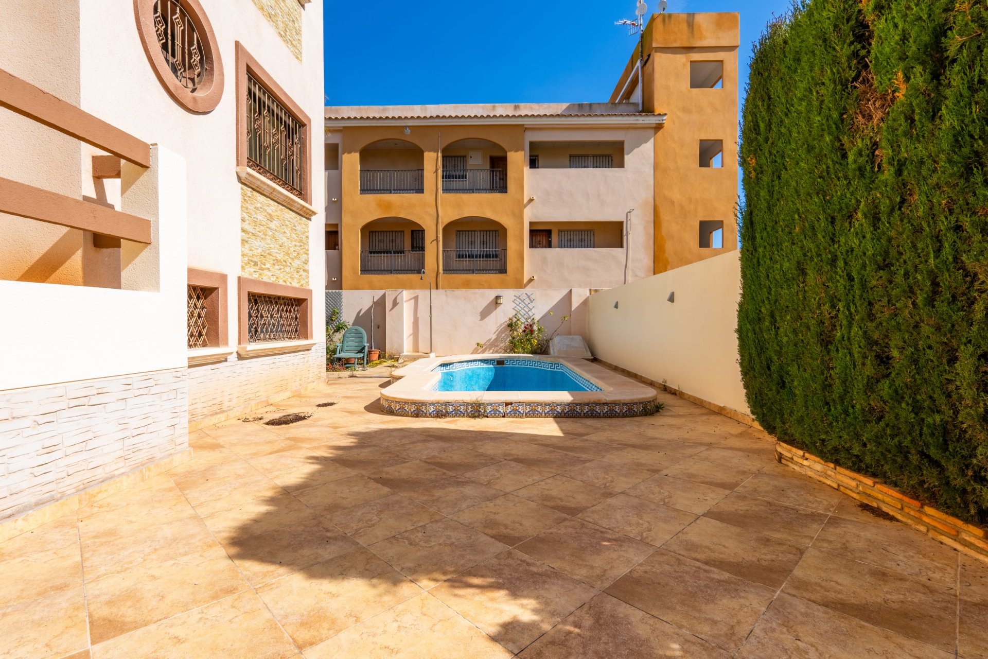 Resale - Villa - Orihuela Costa