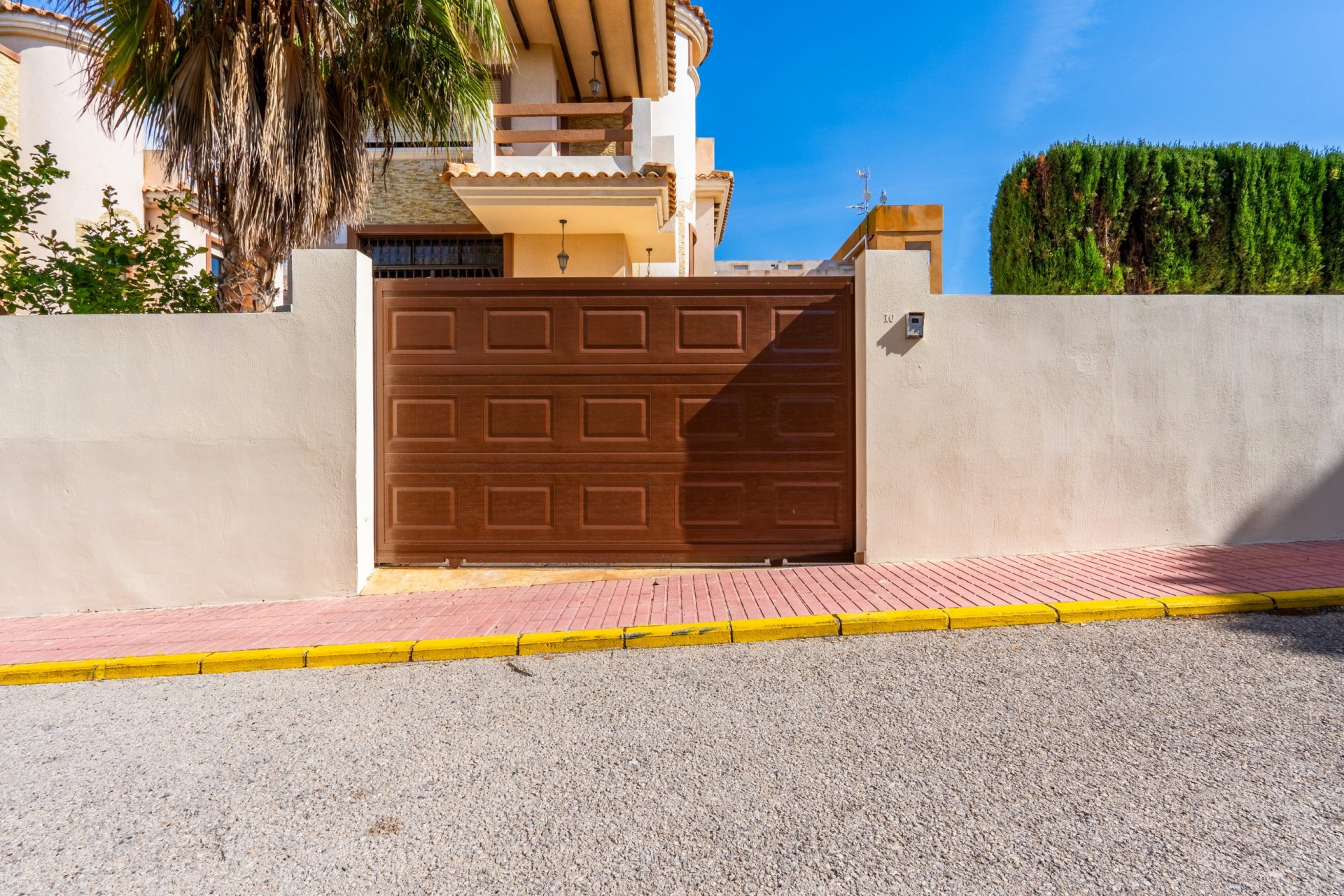 Resale - Villa - Orihuela Costa