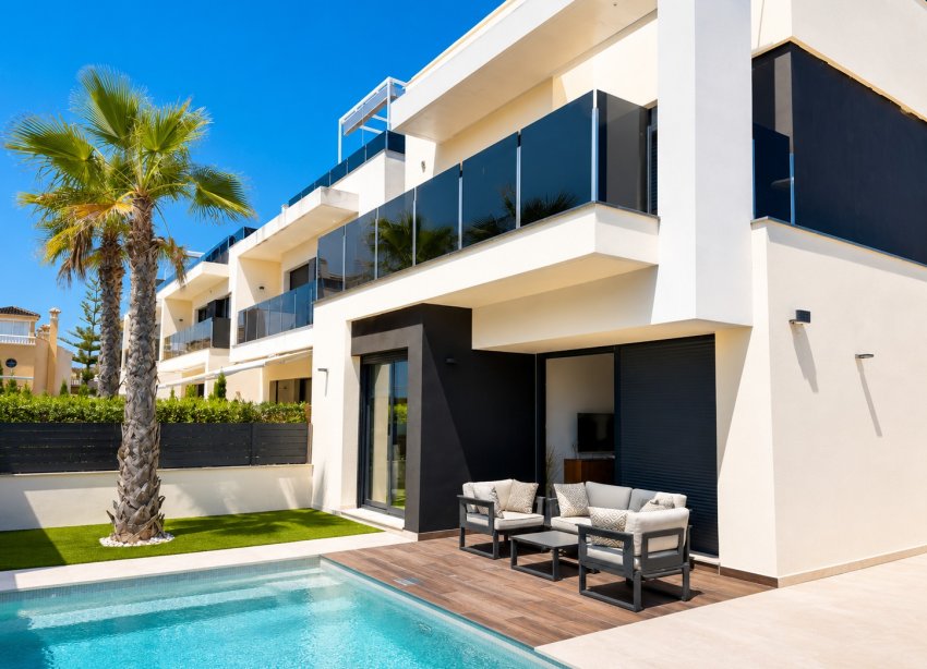 Resale - Villa - Orihuela Costa