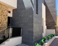 Resale - Villa - Orihuela Costa