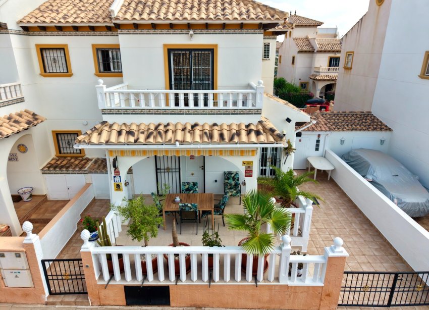 Resale - Villa - Orihuela Costa
