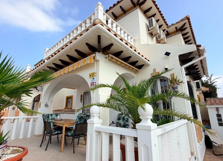 Resale - Villa - Orihuela Costa