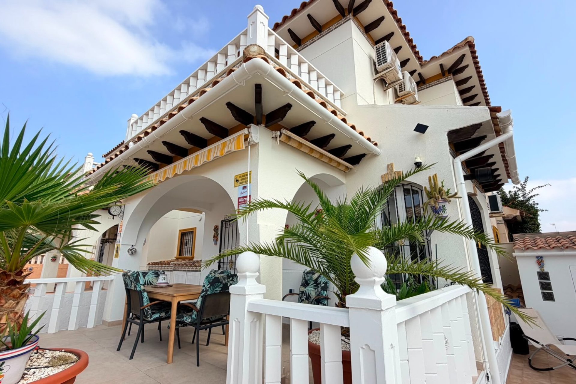 Resale - Villa - Orihuela Costa