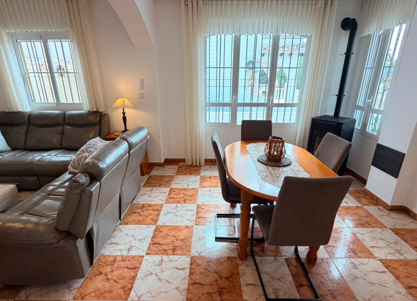 Resale - Villa - Orihuela Costa