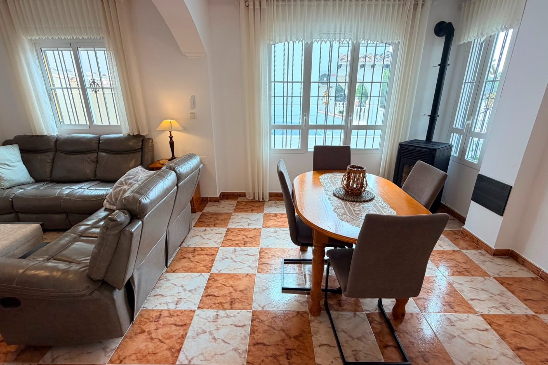Resale - Villa - Orihuela Costa