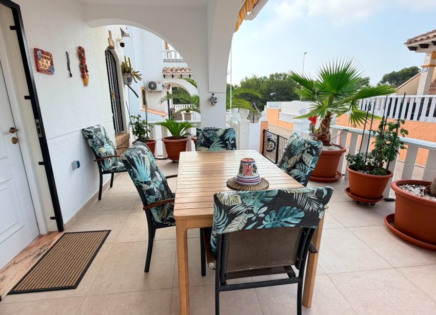 Resale - Villa - Orihuela Costa