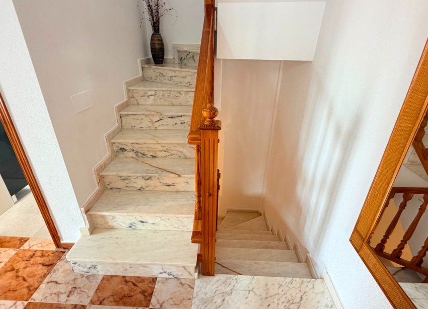 Resale - Villa - Orihuela Costa