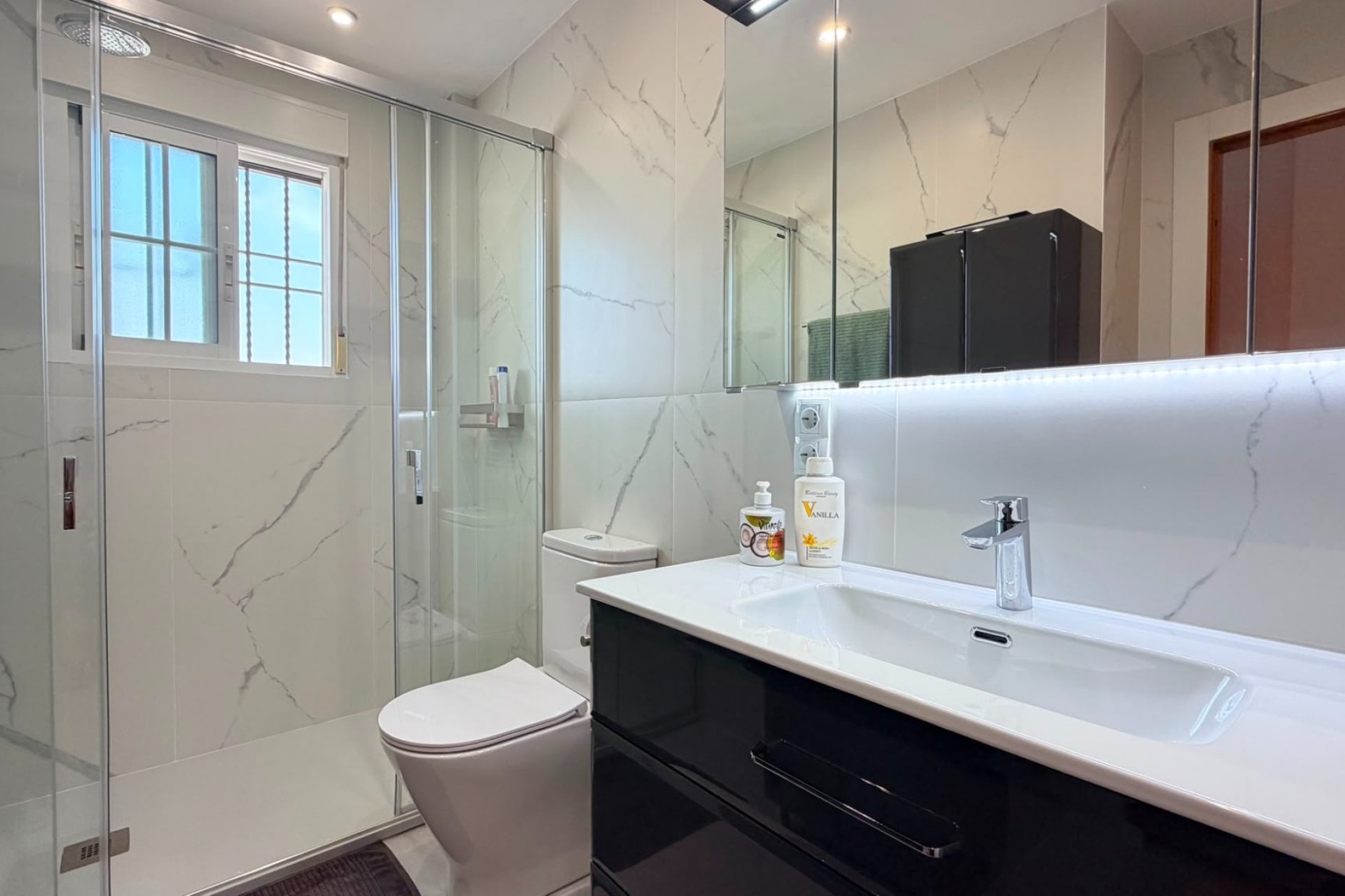 Resale - Villa - Orihuela Costa