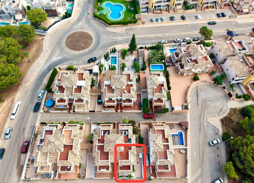 Resale - Villa - Orihuela Costa