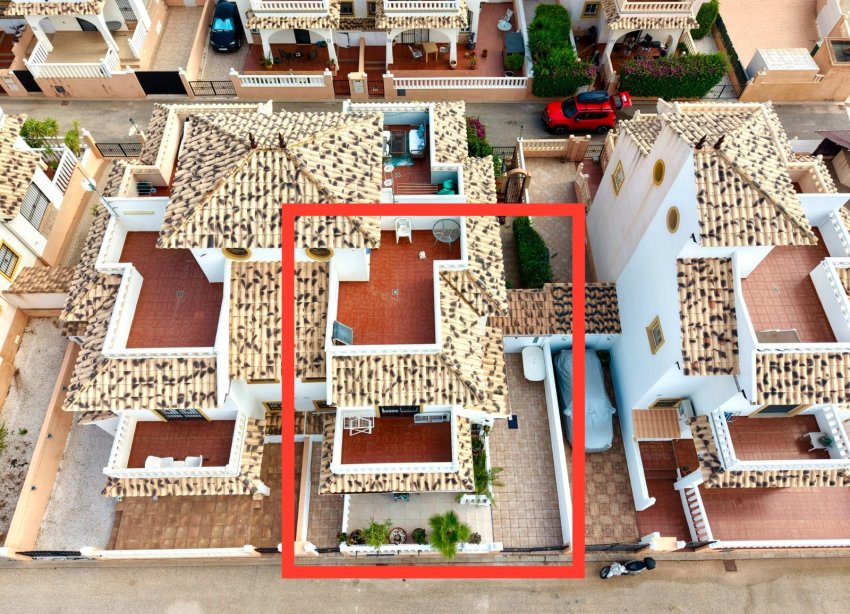 Resale - Villa - Orihuela Costa