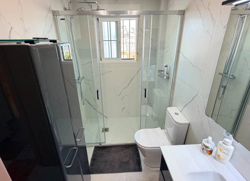 Resale - Villa - Orihuela Costa