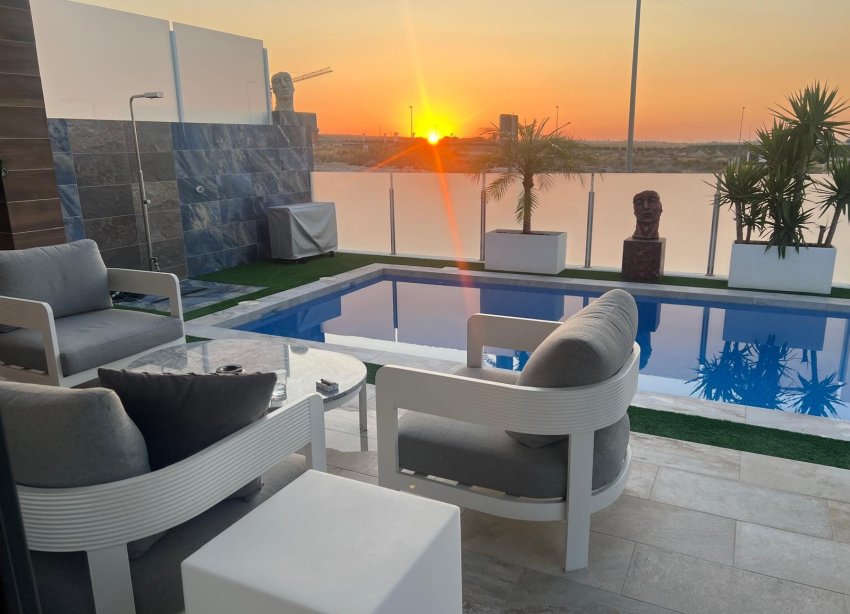 Resale - Villa - Orihuela - Entre Naranjos Vistabella Golf