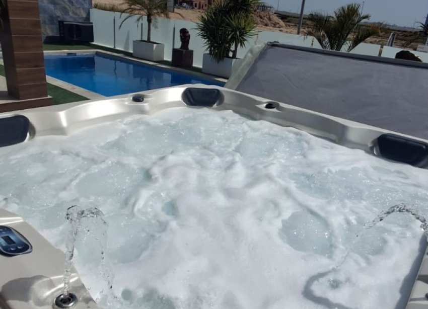 Resale - Villa - Orihuela - Entre Naranjos Vistabella Golf