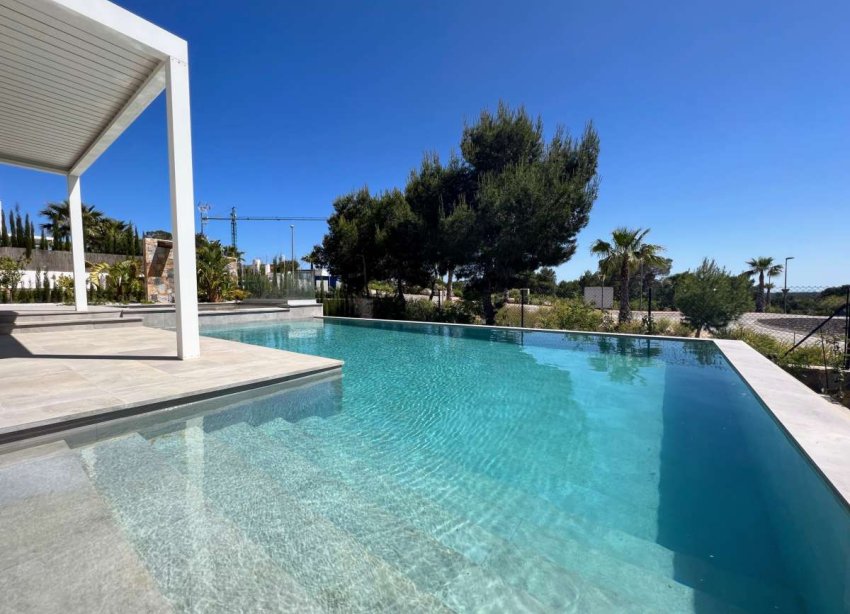 Resale - Villa - Orihuela - Las Colinas Golf