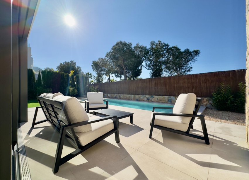 Resale - Villa - Orihuela - Las Colinas Golf
