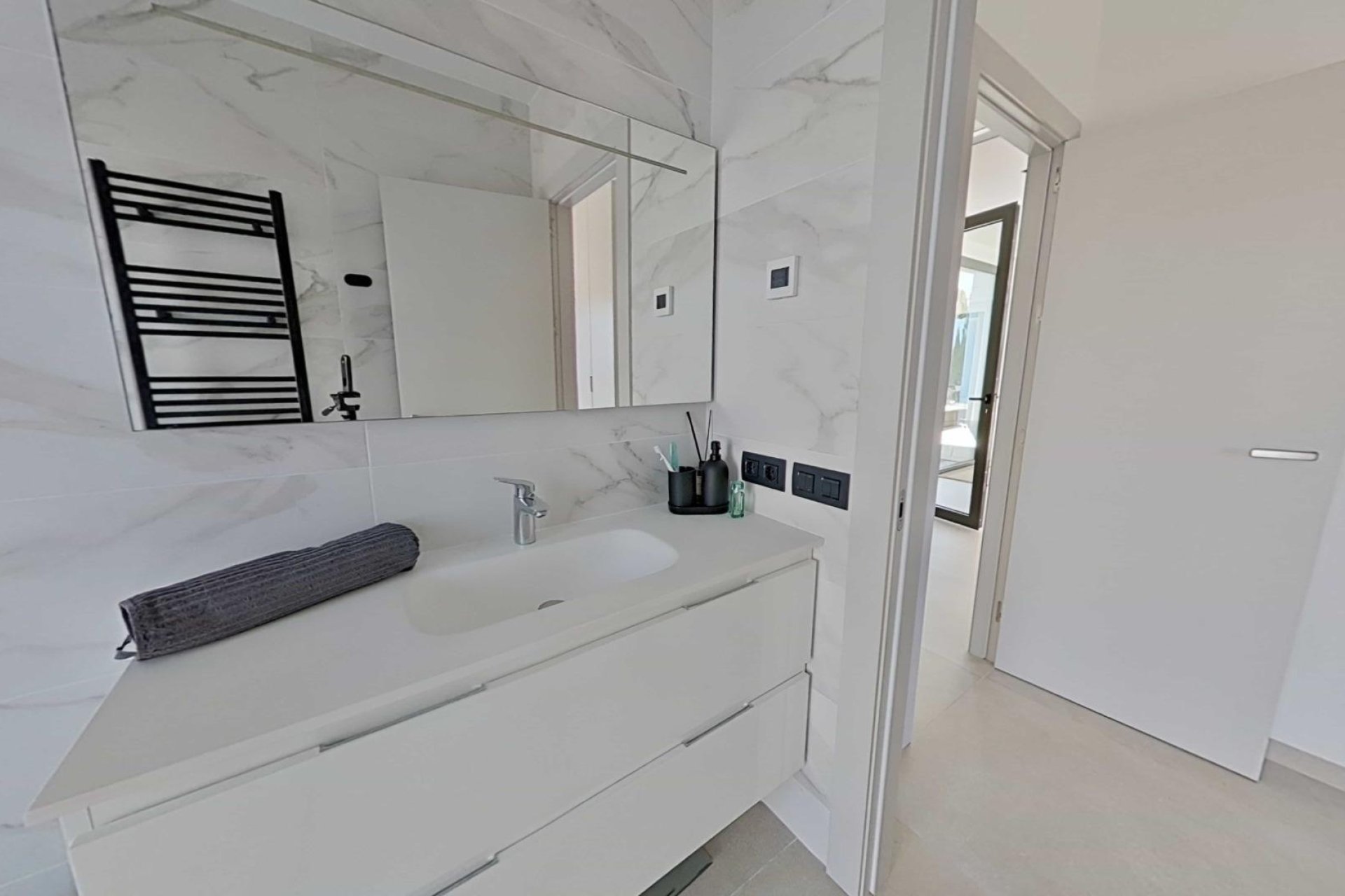 Resale - Villa - Orihuela - Las Colinas Golf
