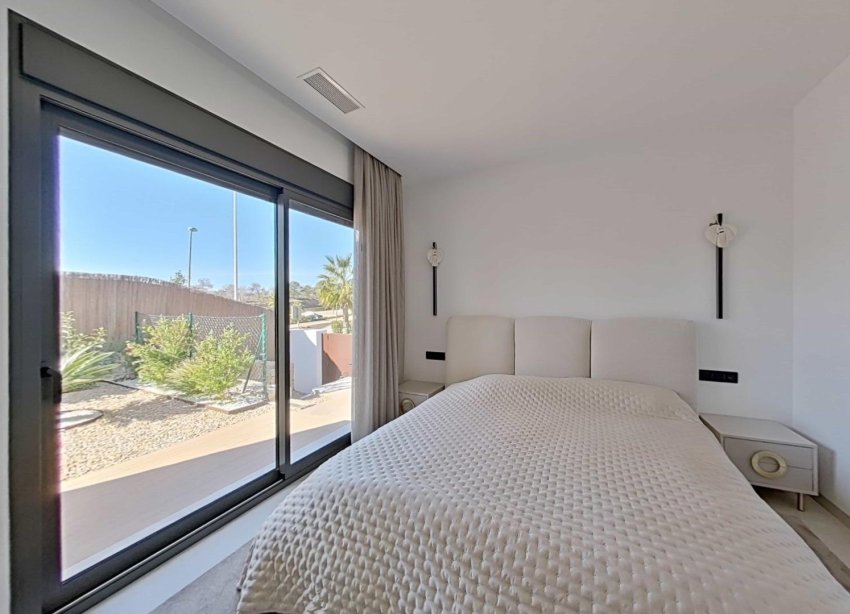 Resale - Villa - Orihuela - Las Colinas Golf