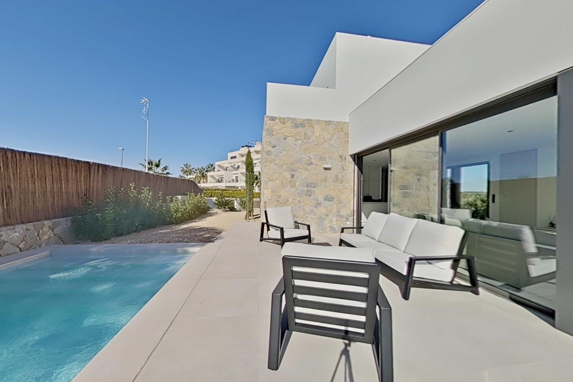 Resale - Villa - Orihuela - Las Colinas Golf