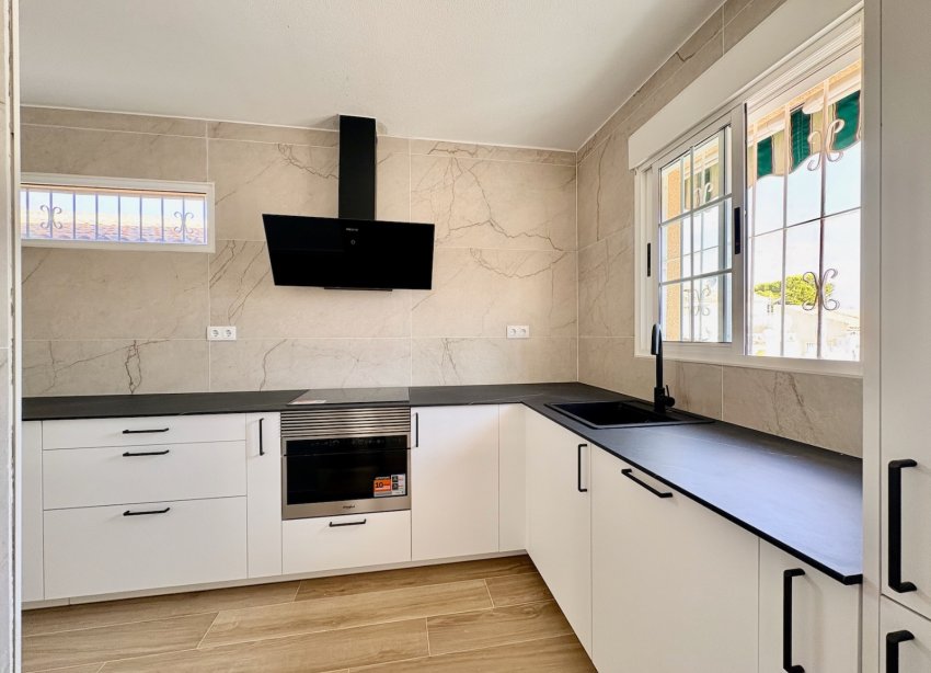 Resale - Villa - Orihuela - Los Balcones