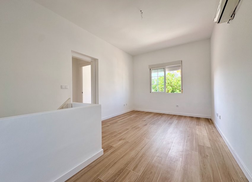 Resale - Villa - Orihuela - Los Balcones