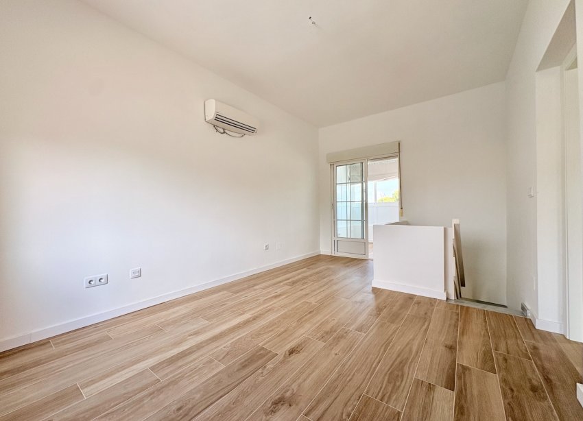 Resale - Villa - Orihuela - Los Balcones