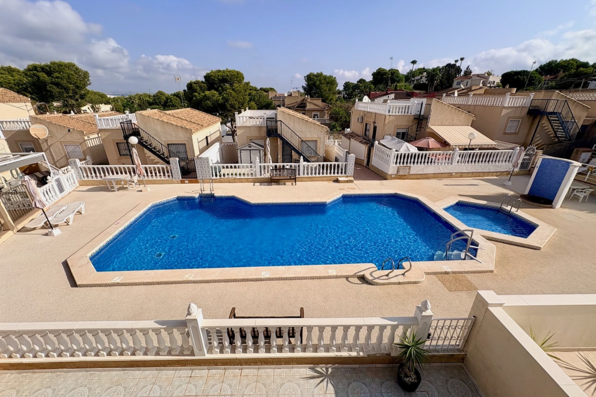 Resale - Villa - Orihuela - Los Balcones