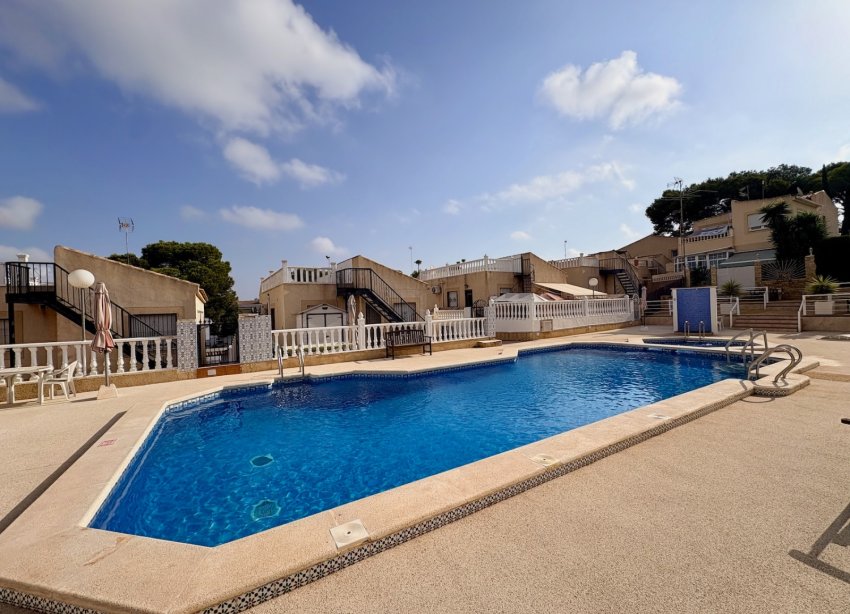 Resale - Villa - Orihuela - Los Balcones