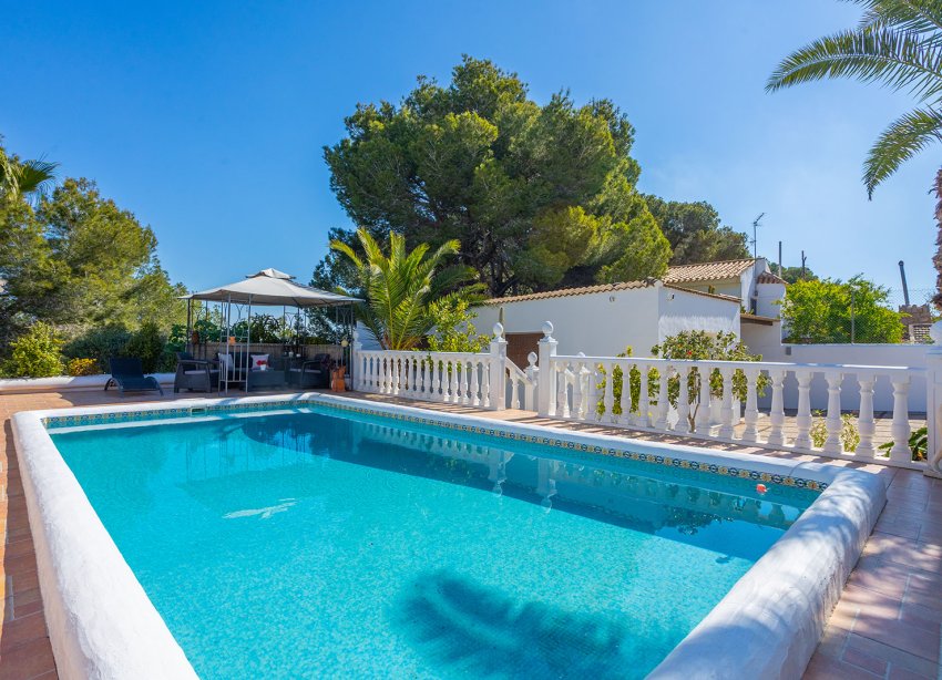 Resale - Villa - Orihuela - Orihuela Costa