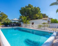 Resale - Villa - Orihuela - Orihuela Costa