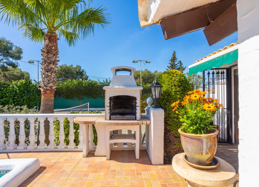 Resale - Villa - Orihuela - Orihuela Costa