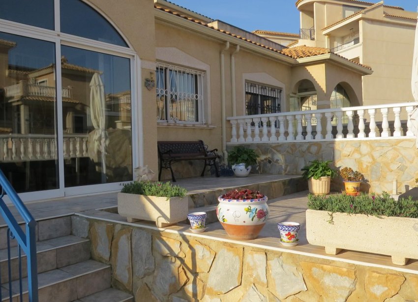 Resale - Villa - Orihuela - Urbanización Perla del Mar