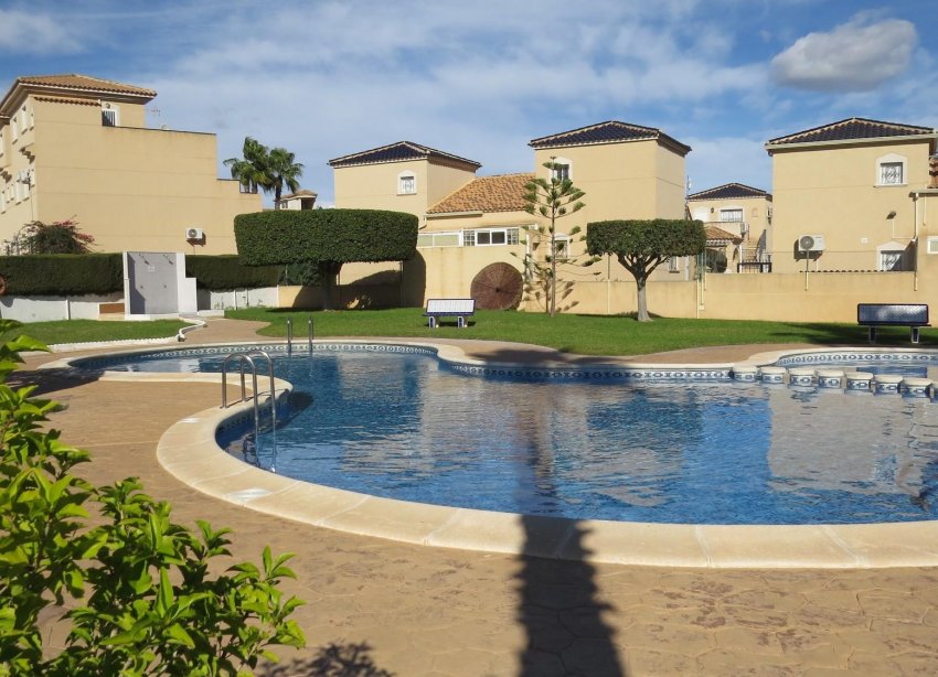 Resale - Villa - Orihuela - Urbanización Perla del Mar