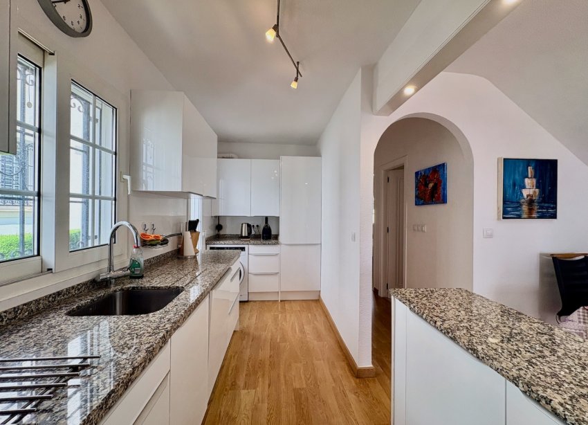 Resale - Villa - Orihuela - Villamartin