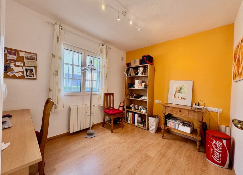 Resale - Villa - Orihuela - Villamartin