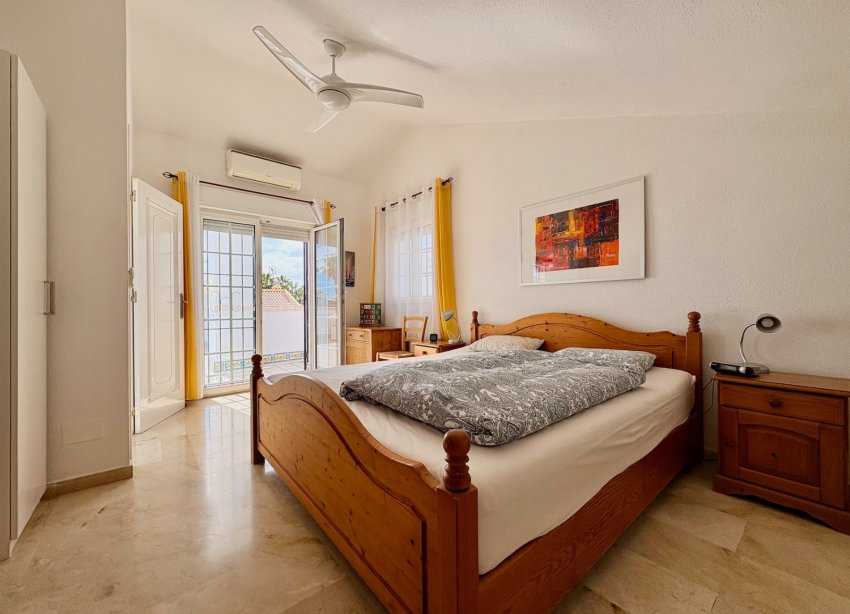 Resale - Villa - Orihuela - Villamartin