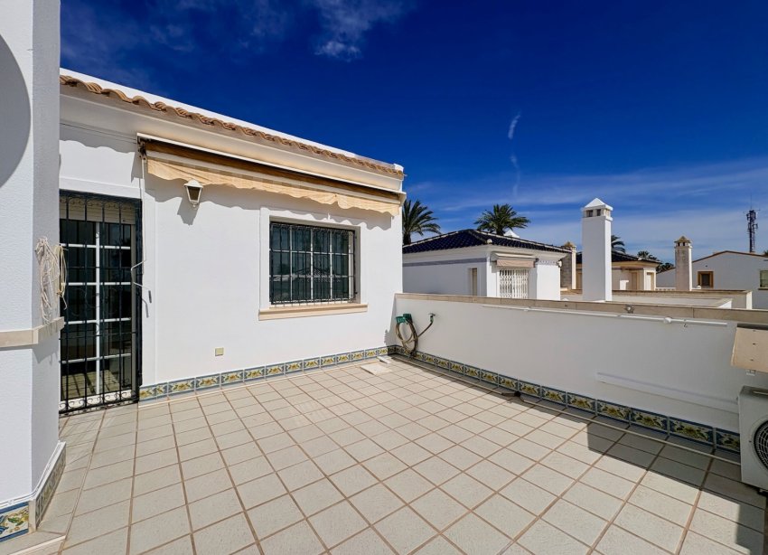 Resale - Villa - Orihuela - Villamartin