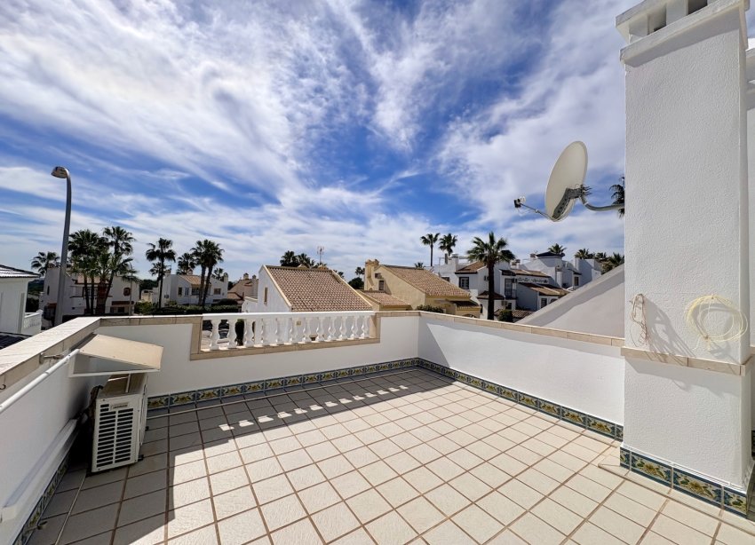 Resale - Villa - Orihuela - Villamartin