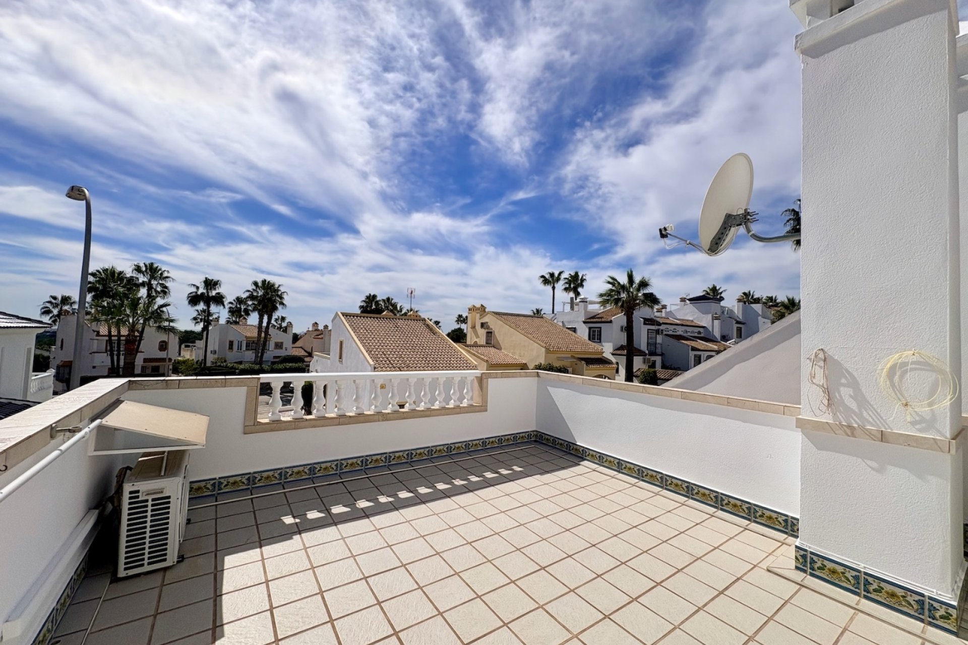 Resale - Villa - Orihuela - Villamartin
