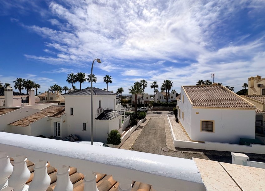 Resale - Villa - Orihuela - Villamartin
