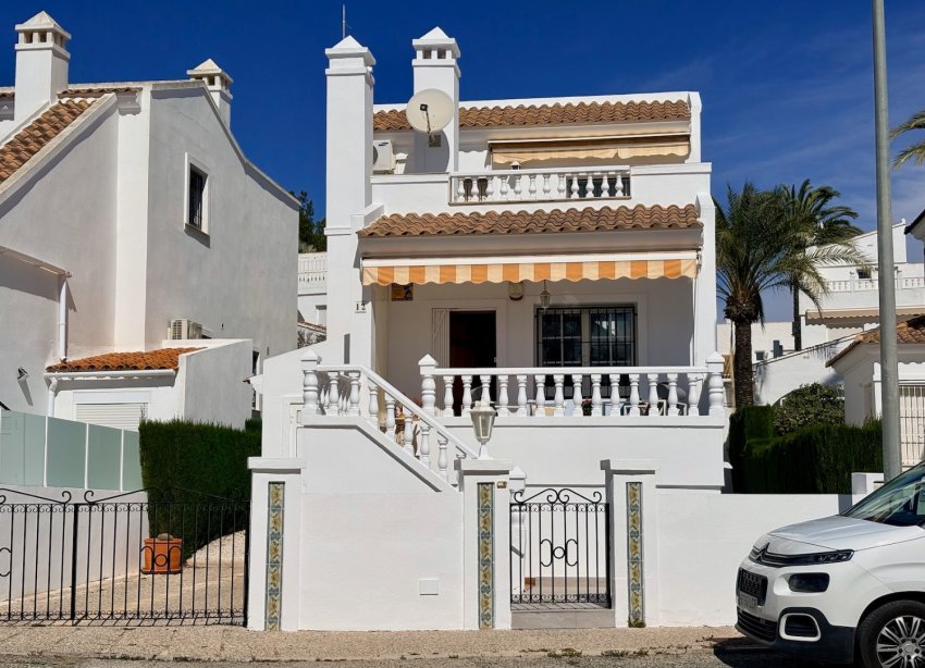 Resale - Villa - Orihuela - Villamartin
