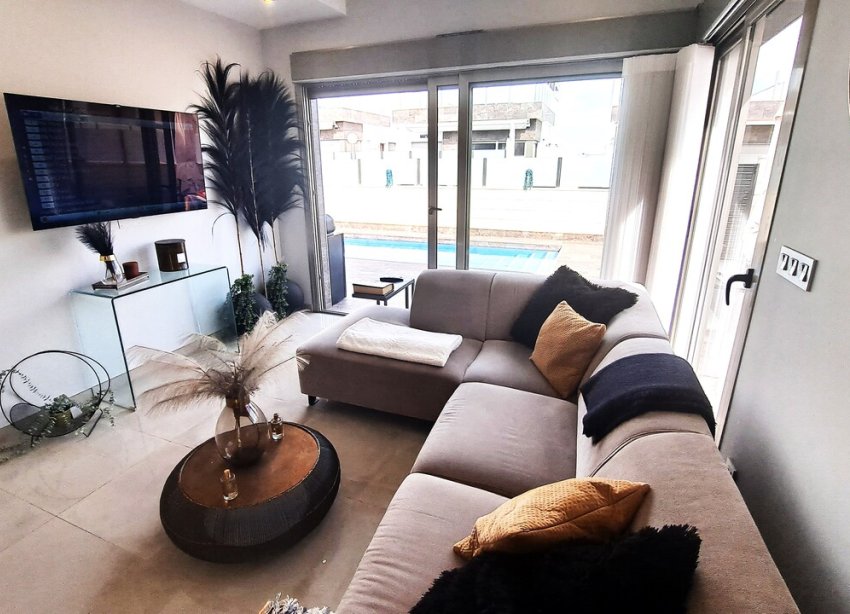 Resale - Villa - Pau 26 - Villamartin